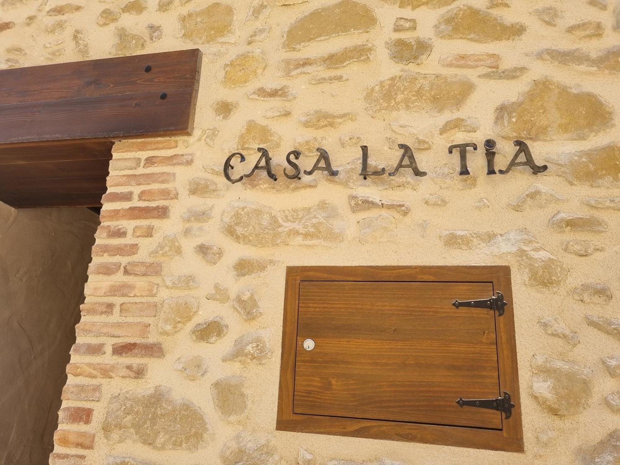 Apartamento Casa La Tia Arnes Exterior foto